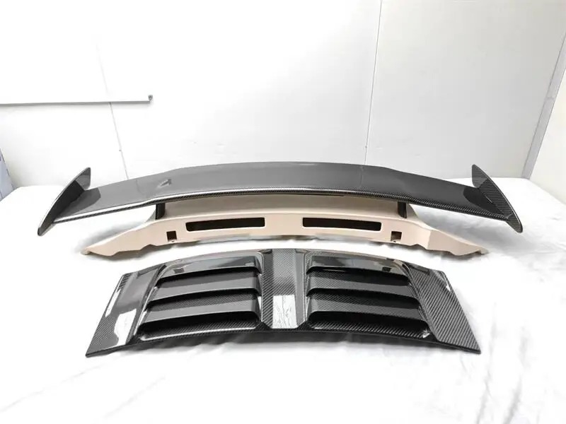 High Quality Top Style Dry Carbon Fiber Body Kit Spoiler Rear Wing Tail Wing for  911-992